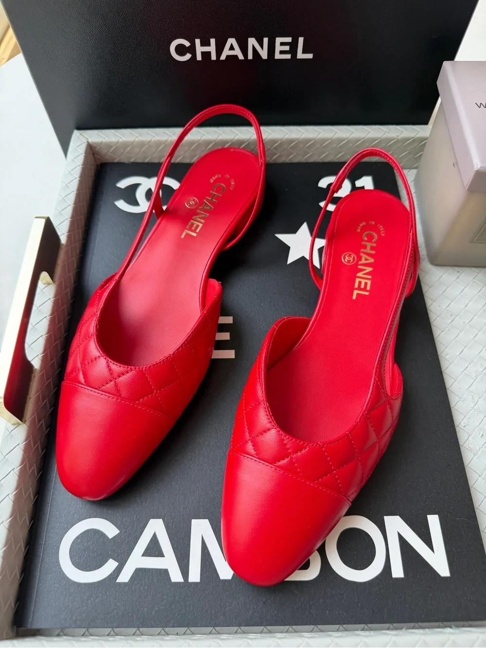Chanel 26B Red Agneau Rouge Quilted Lambskin Leather Slingback CC Flats 39.5 NIB